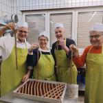 02 Bürgermeister beim Backen 011